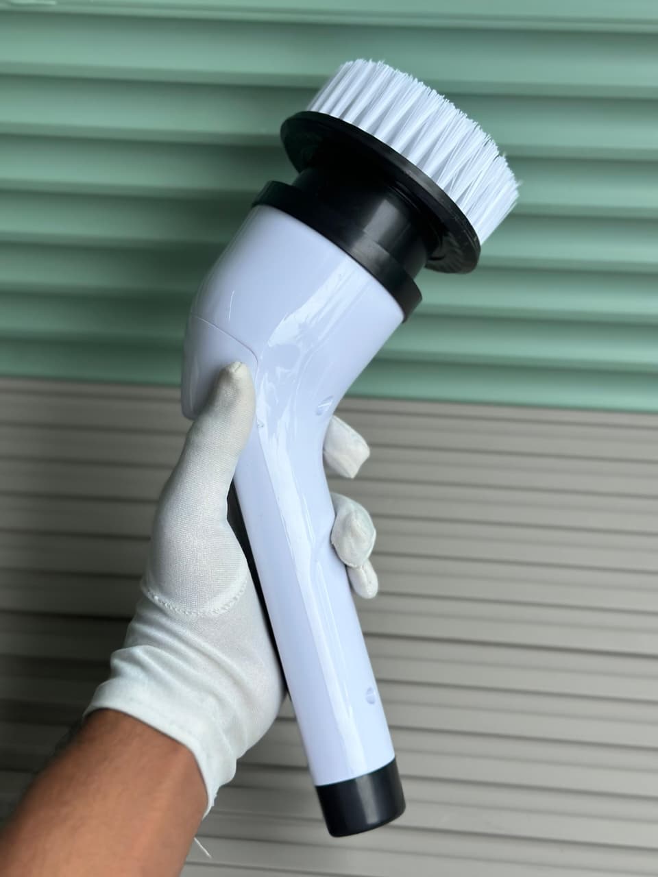 🌀 Electric Cleaning Brush with 4 Replaceable Heads