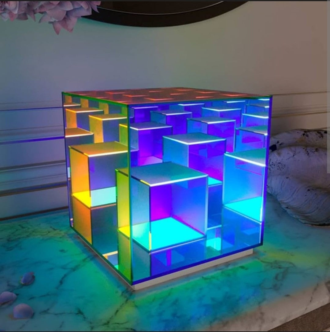 ✨ Infinity Cube Lamp – Modern & Artistic LED Light